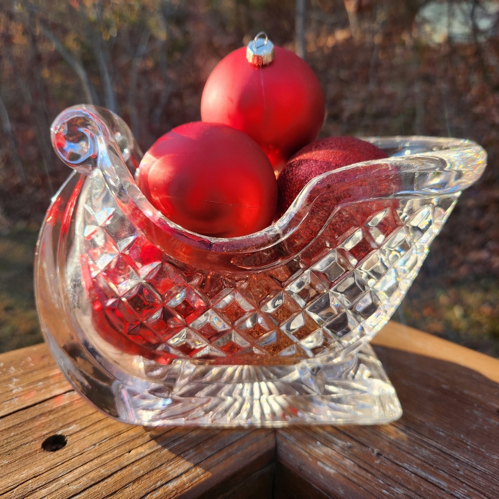 Vintage Teleflora 24% Lead Crystal Sleigh 7.25" Candy Dish